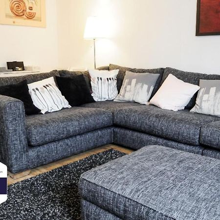 Peaceful And Quiet Apartment In A Bustling City إدنبرة المظهر الخارجي الصورة